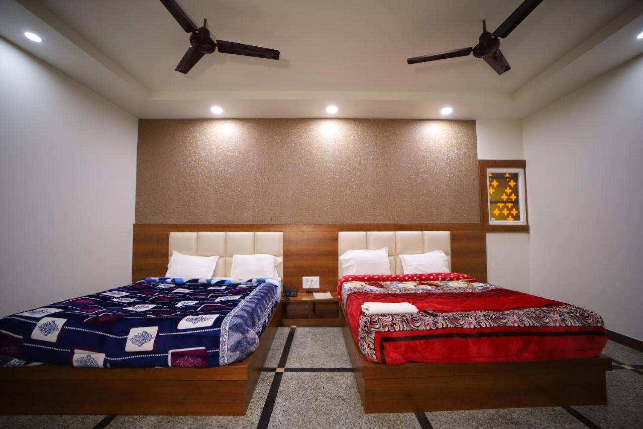 Hotel Royal Phoenix Agra  Bagian luar foto