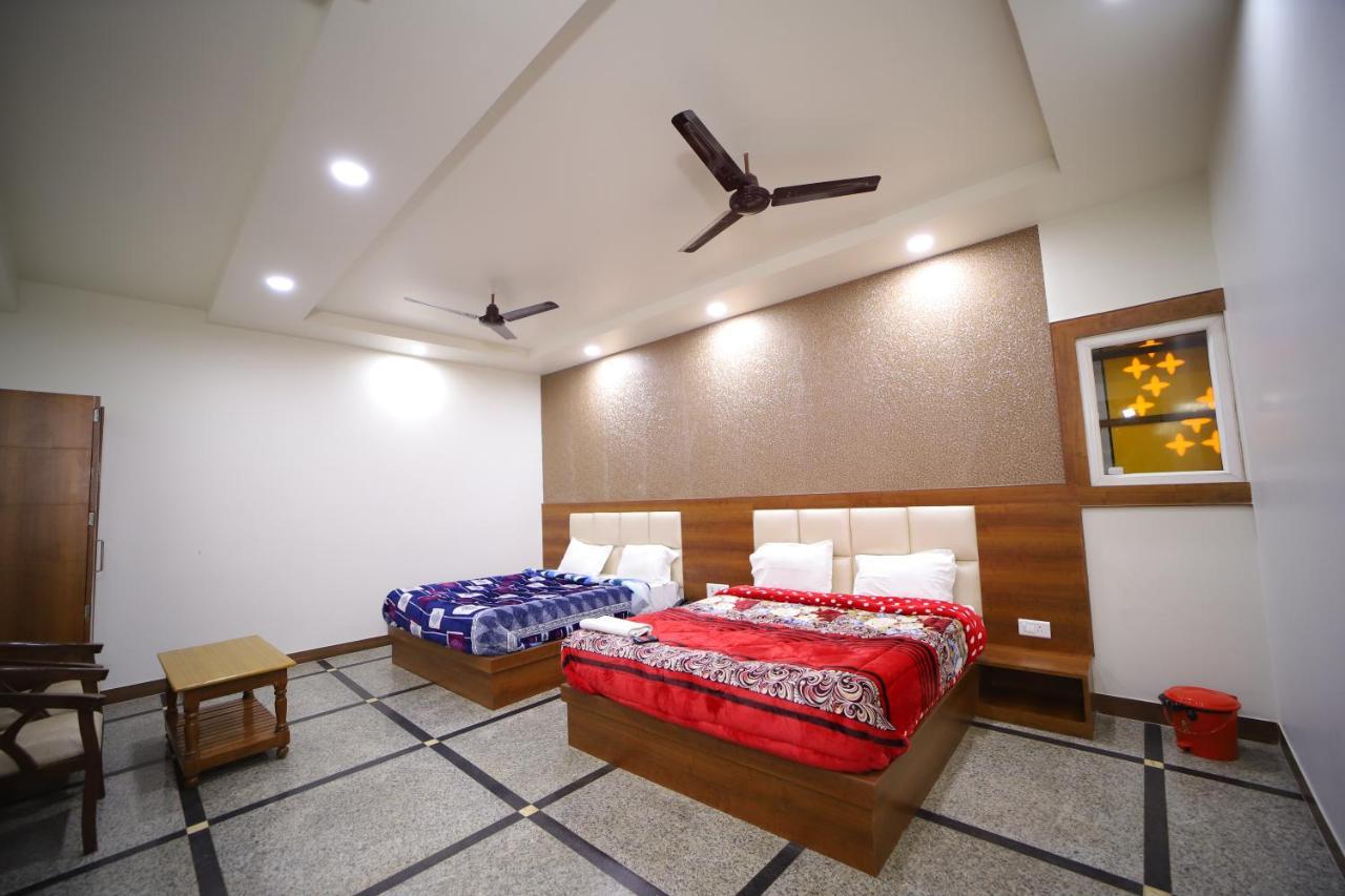 Hotel Royal Phoenix Agra  Bagian luar foto