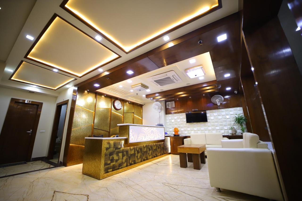 Hotel Royal Phoenix Agra  Bagian luar foto
