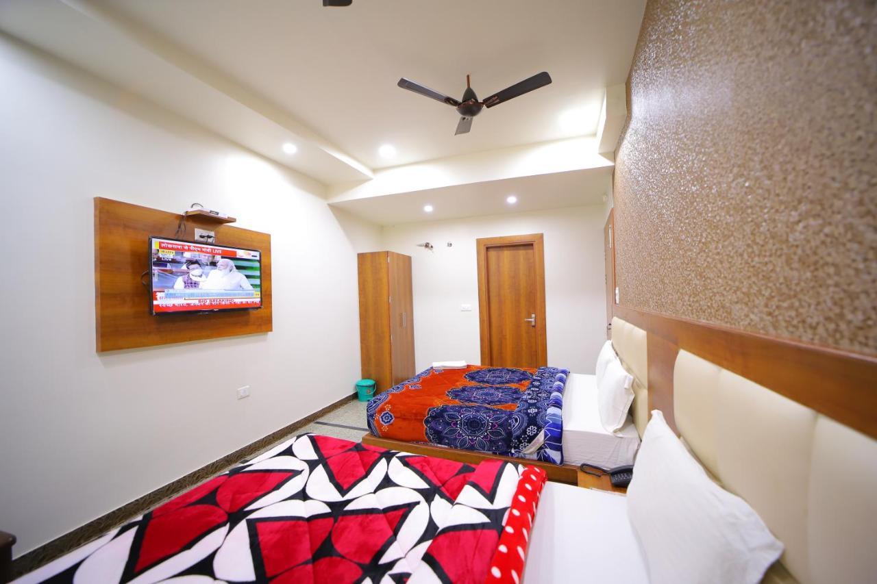 Hotel Royal Phoenix Agra  Bagian luar foto