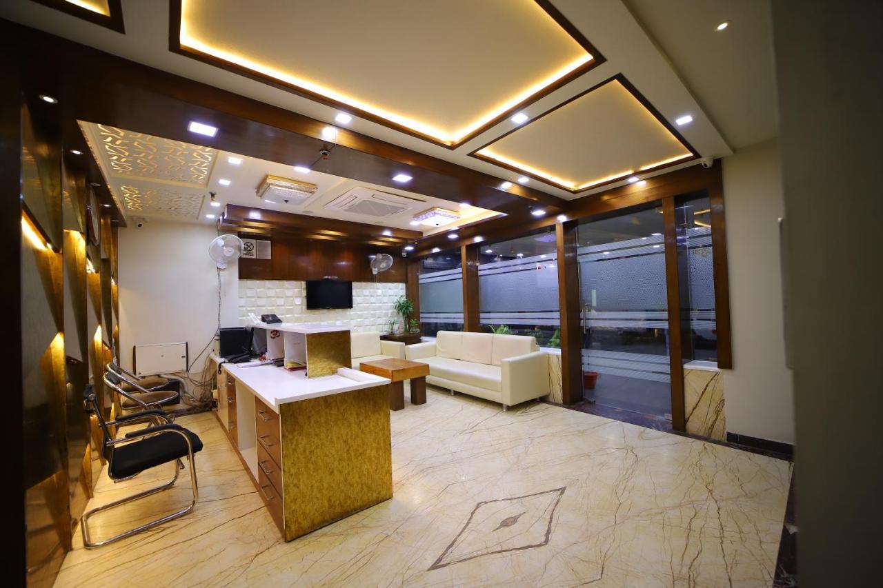 Hotel Royal Phoenix Agra  Bagian luar foto