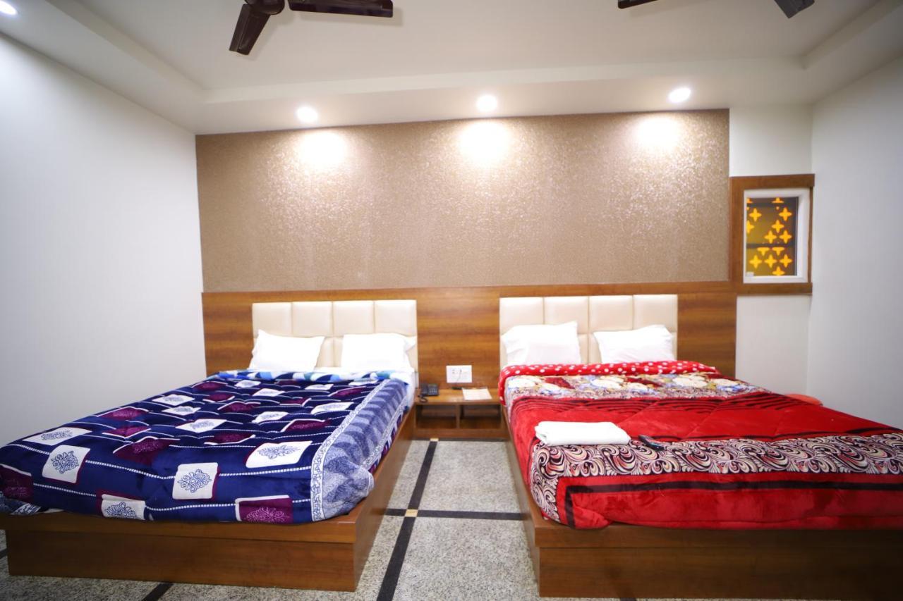 Hotel Royal Phoenix Agra  Bagian luar foto
